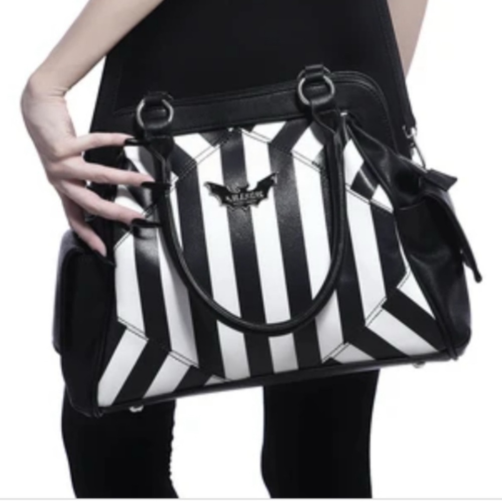 Killstar Never Trust The Living HandBag / Purse